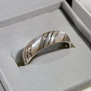 Sterling Silver Mother of Pearl Ring